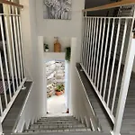 Lovely Newly Refurbished, 1 Bedroom Floor With Sea Views, Fast Wi-fi Cable Tv And Netflix Apartman *