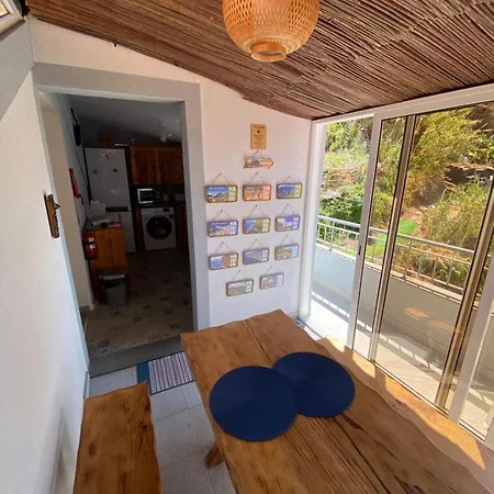 Lovely Newly Refurbished, 1 Bedroom Floor With Sea Views, Fast Wi-fi Cable Tv And Netflix Apartamento Ribeira Brava