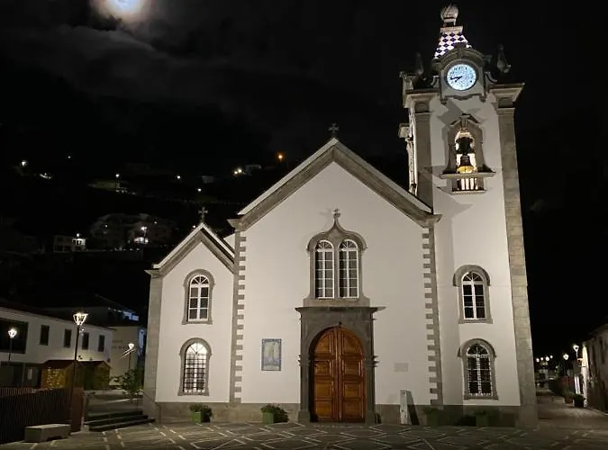 Lovely Newly Refurbished, 1 Bedroom Floor With Sea Views, Fast Wi-fi Cable Tv And Netflix Ribeira Brava