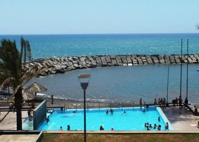 Lovely Newly Refurbished, 1 Bedroom Floor With Sea Views, Fast Wi-fi Cable Tv And Netflix Appartamento Ribeira Brava
