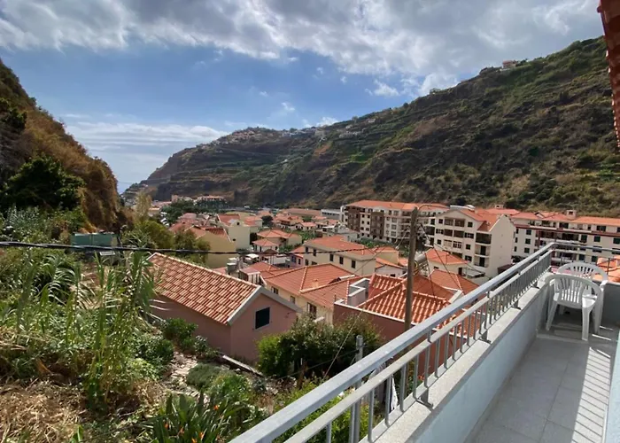 Appartamento Lovely Newly Refurbished, 1 Bedroom Floor With Sea Views, Fast Wi-fi Cable Tv And Netflix Ribeira Brava