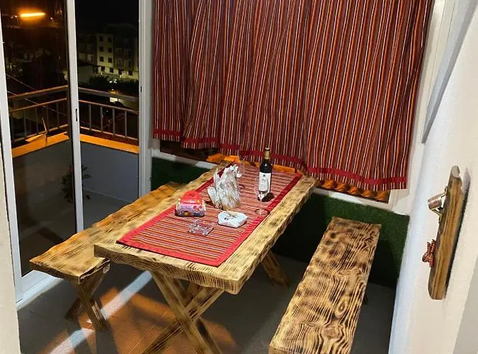 Lovely Newly Refurbished, 1 Bedroom Floor With Sea Views, Fast Wi-fi Cable Tv And Netflix Appartement *
