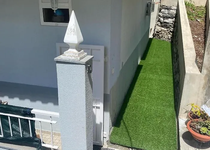 Lovely Newly Refurbished, 1 Bedroom Floor With Sea Views, Fast Wi-fi Cable Tv And Netflix Ribeira Brava