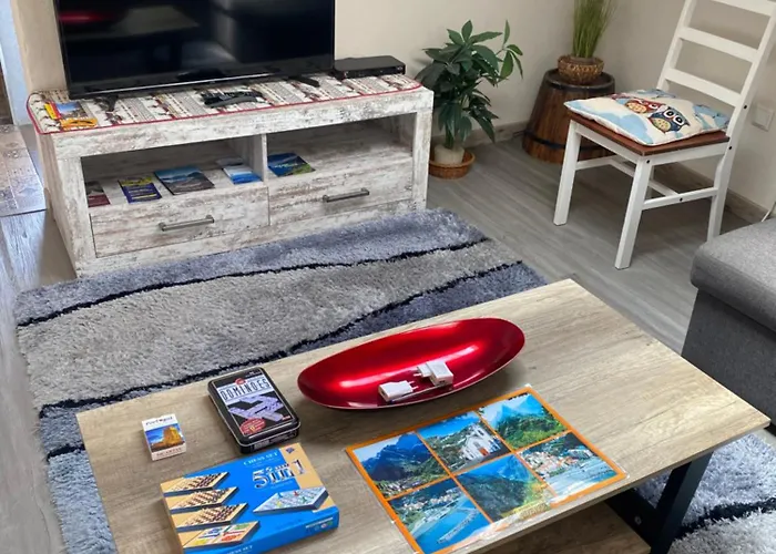 Lovely Newly Refurbished, 1 Bedroom Floor With Sea Views, Fast Wi-fi Cable Tv And Netflix Appartement